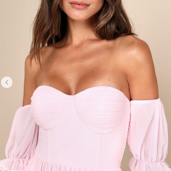 NWT Pink Lulu's Off the Shoulder Dress Size Medium Retail $100 - Picture 2 of 7